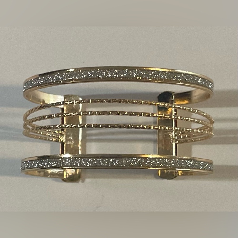 NEW Elegant Gold and Silver Women's Cuff Bracelet - Picture 4 of 4